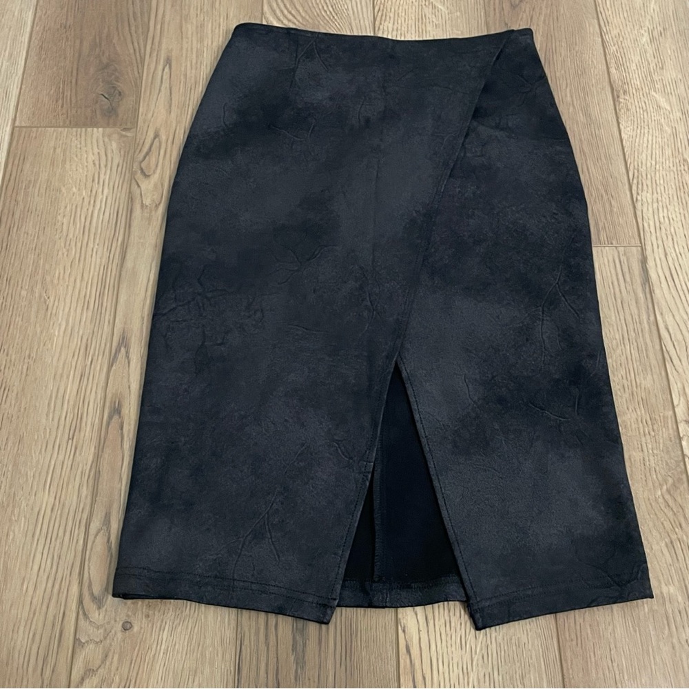 FREE PEOPLE Whitney Vegan Pencil Skirt Front Tulip Vent Faux Leather Black